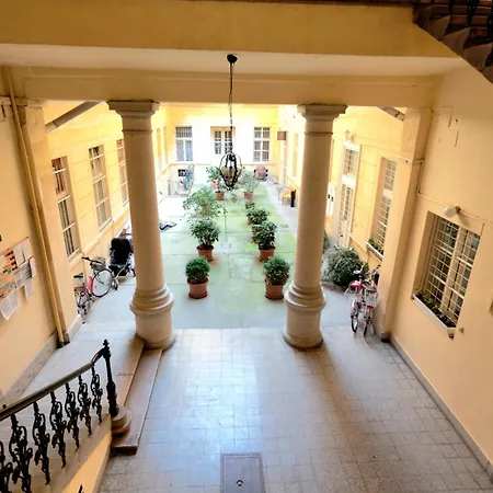Appartement Sunny & Elegant Large Flat Next To Parliament Budapest